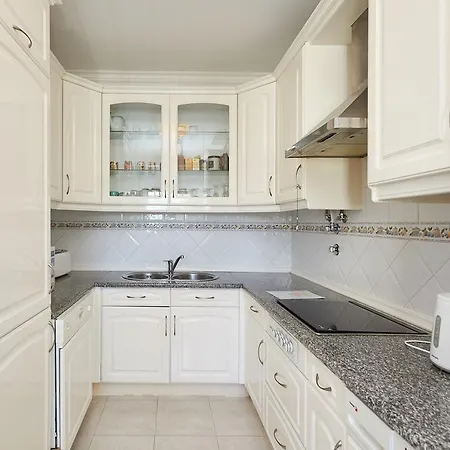 דירה Apartamento *